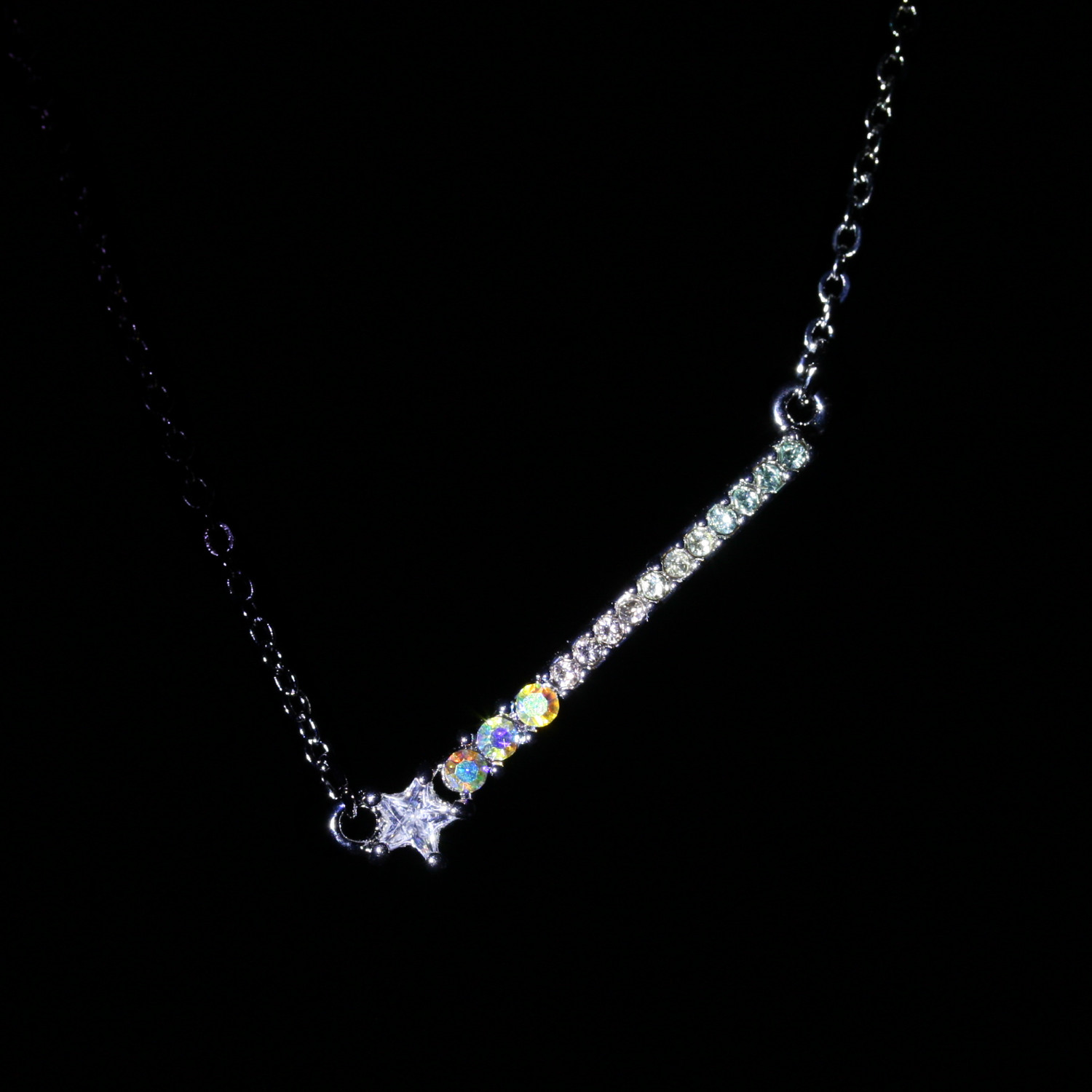 お値下げしました！新品未使用！ ホルターネック♡ ストーンビッシリキラキラ♪ Vixen アクセサリー 宙ジュエリー Shooting Star | ビクセン